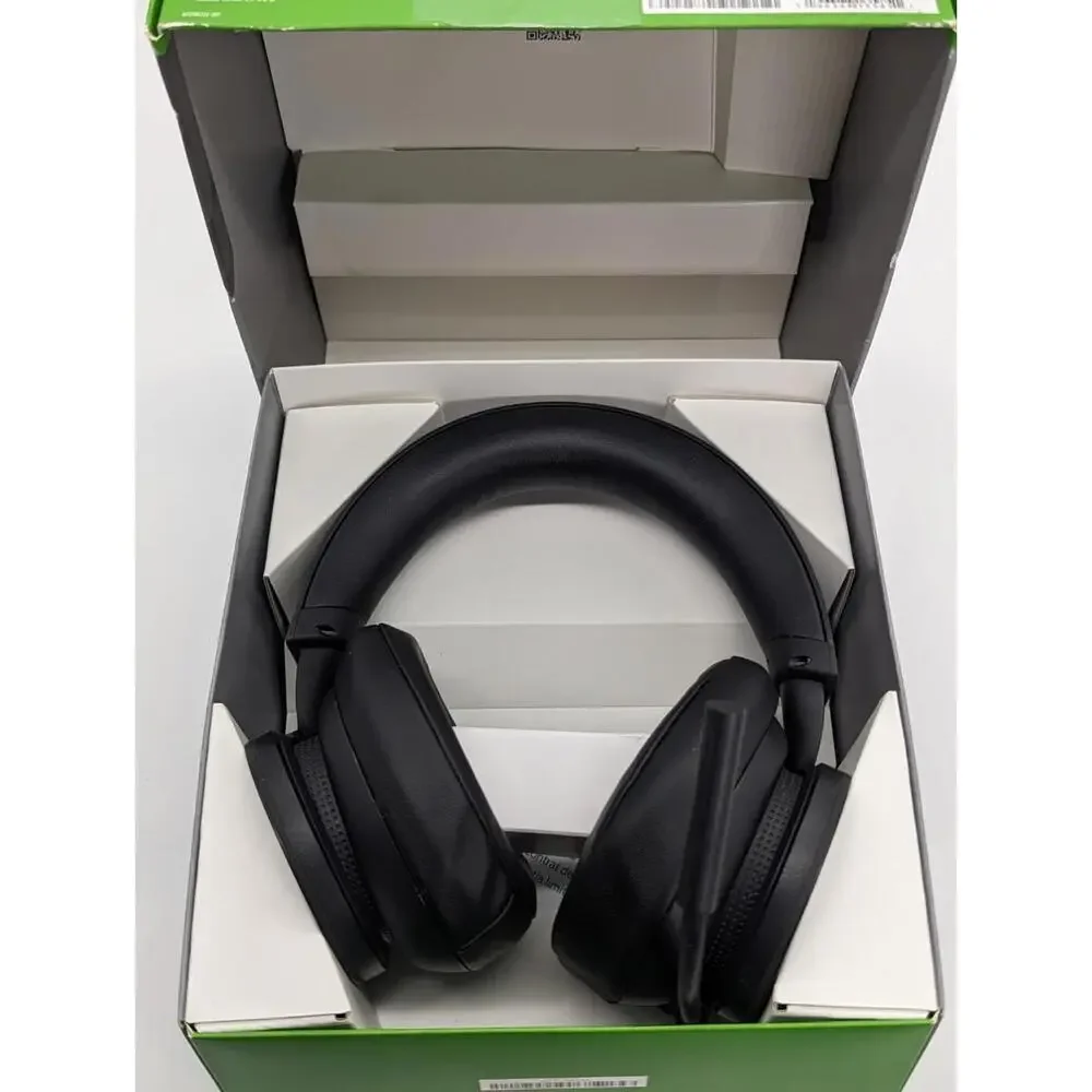 Microsoft Xbox Wireless Headset 2065 - Black READ - Broken R Ear Connect